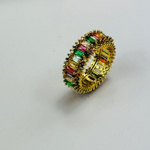 Anel Cravejado com Zircônias Multicor