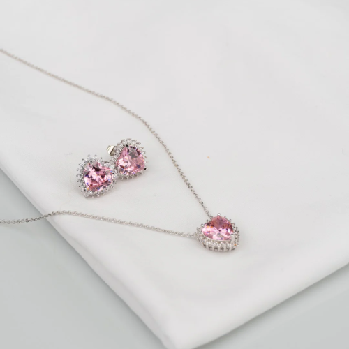 Conjunto Coração Rosa com Auréola