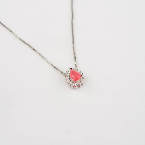 Conjunto Gota Rosa com Auréola