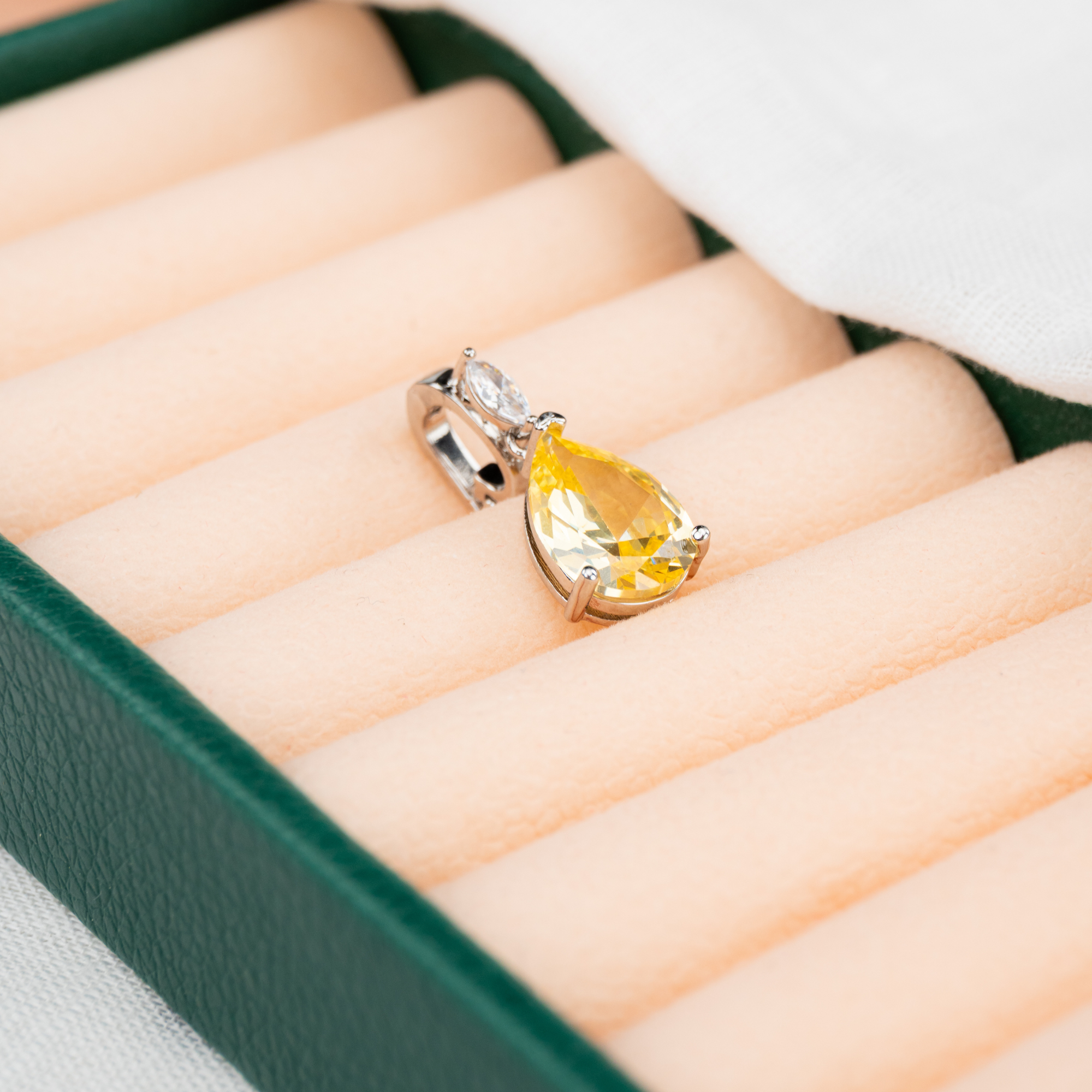 Pingente Gota de Sol