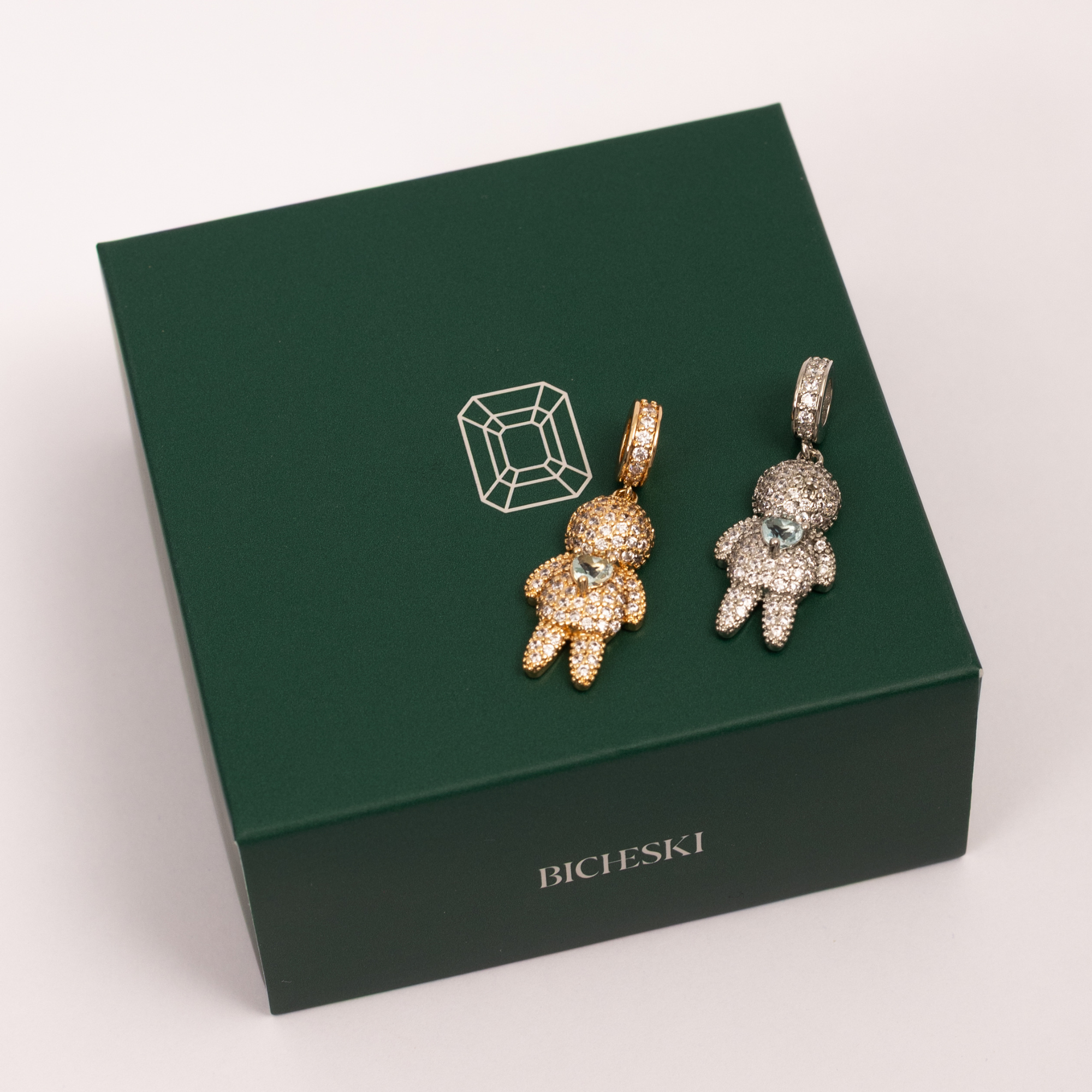 Pingente Alma Menino  Cravejado