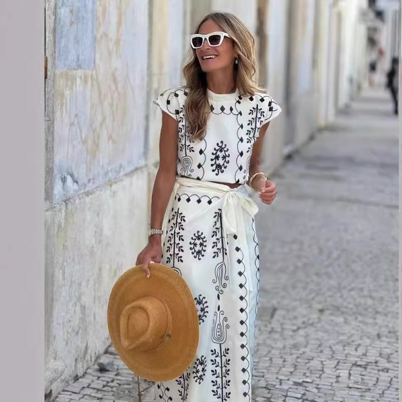 Conjunto Feminino Camisa e Saia Estampada