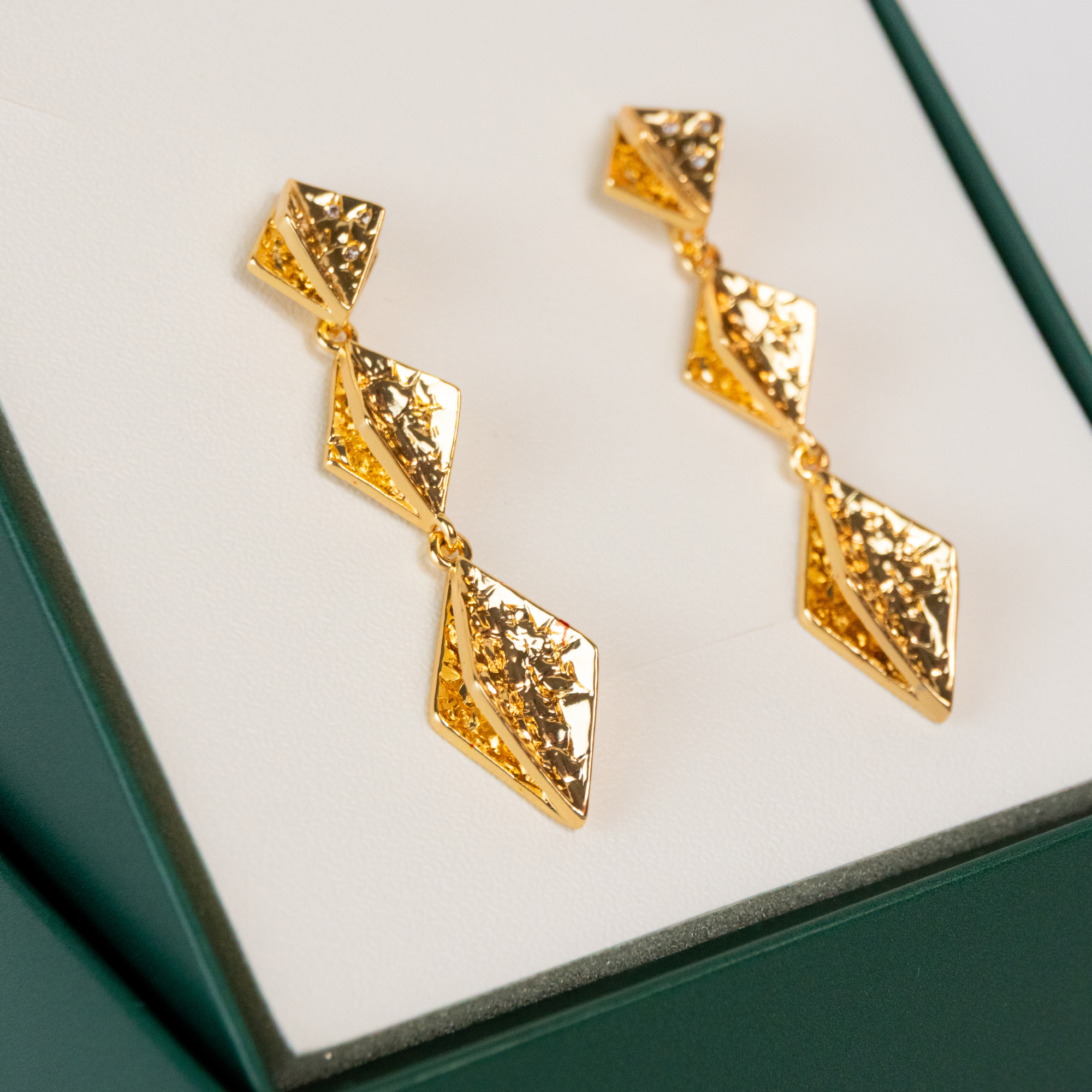 Brinco Detalhes de Micro Zircônias