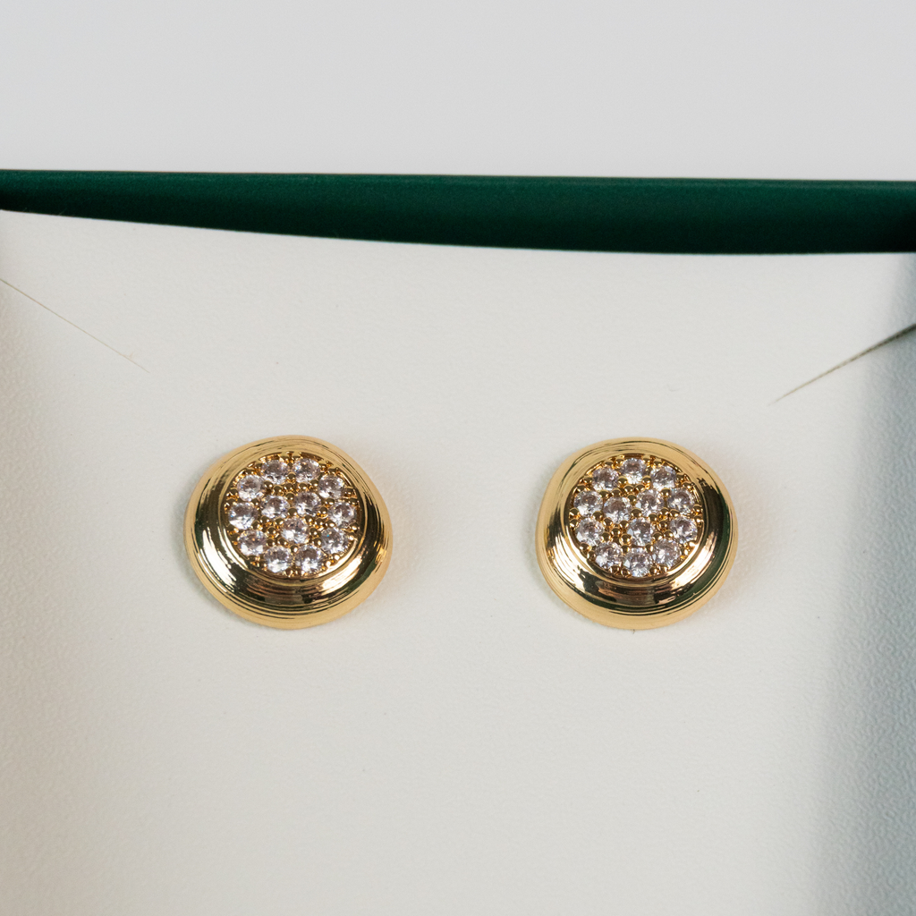 Brinco Redondo Dourado com Micro Zircônias Cravejadas