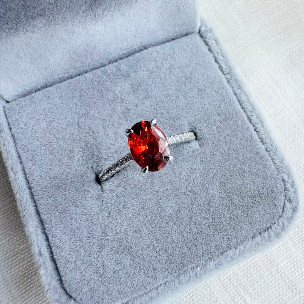 Anel Solitario Elegancia