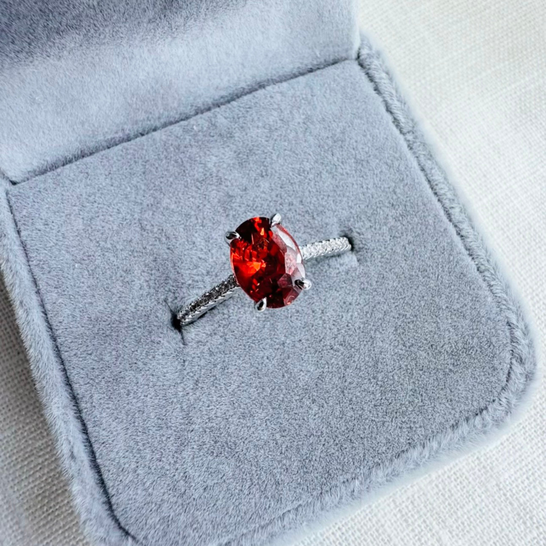 Anel Solitario Elegancia