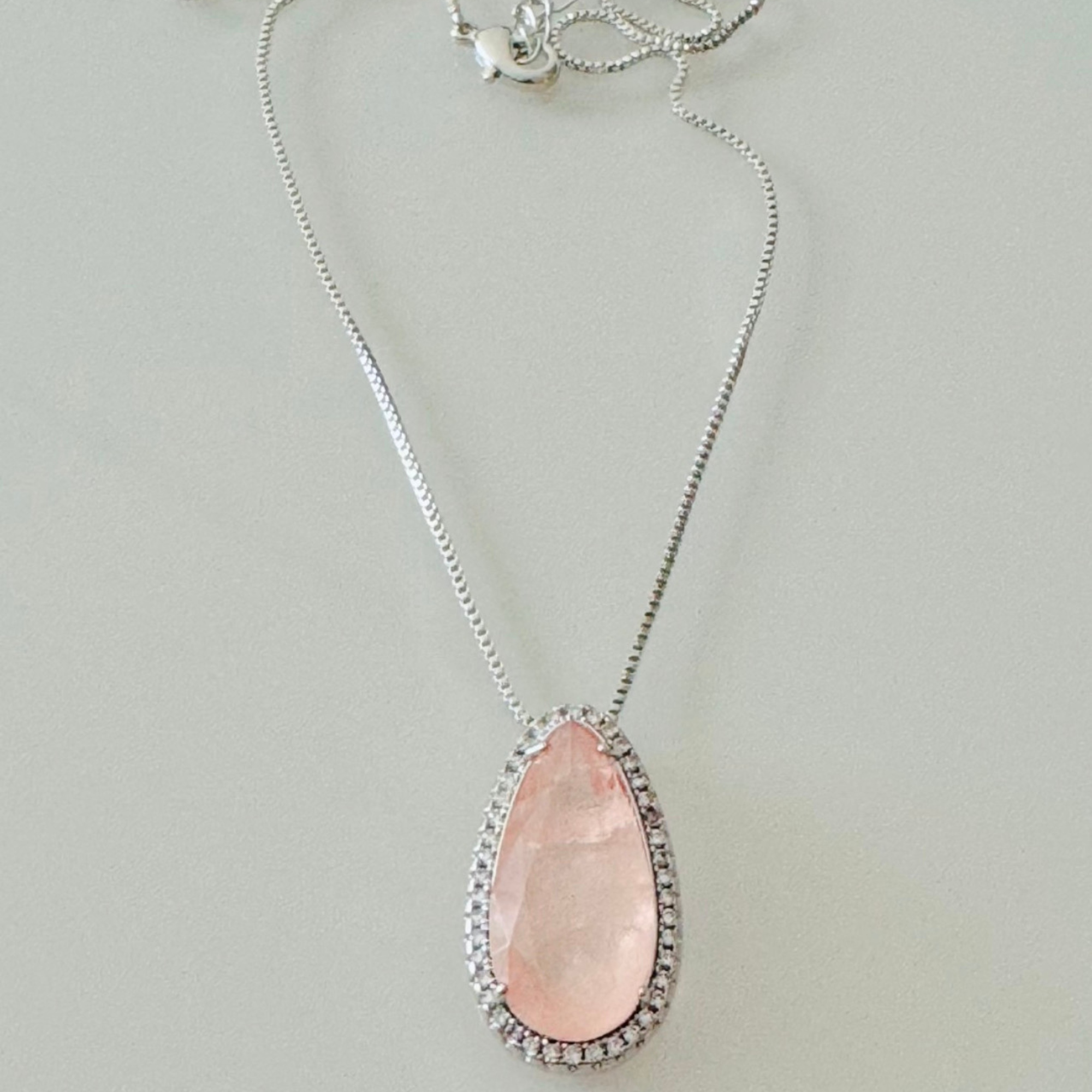 Colar Gota Quartzo Rosa