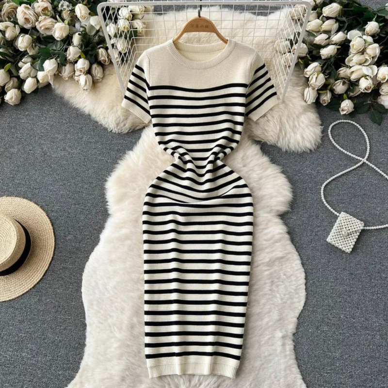 Vestido Feminino Listrado Com Malha