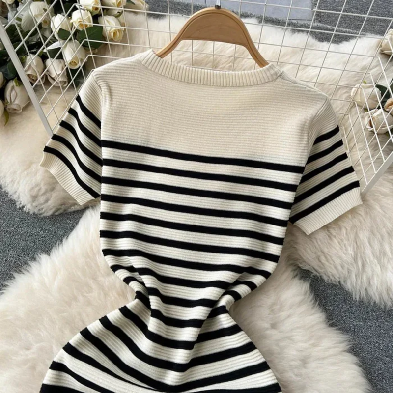 Vestido Feminino Listrado Com Malha
