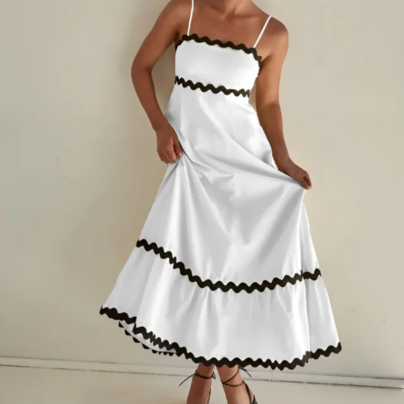 Vestido Longo Alça Espaguete e Detalhe Em Bordado