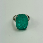 Anel com Pedra Fusion Verde e Zircônias