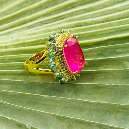 Anel com Pedra Fusion Pink e Dupla Auréola Cravejada