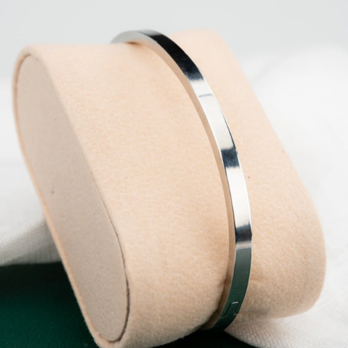 Bracelete Liso banhado a Ródio Branco