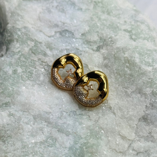 Brinco de Aro Liso e Cravejado em Micro Zircônias