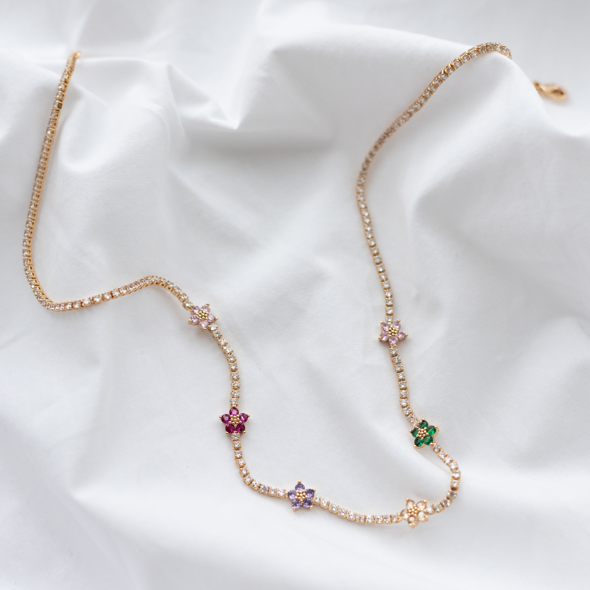 Colar com Pedras Coloridas e Micro Zircônias