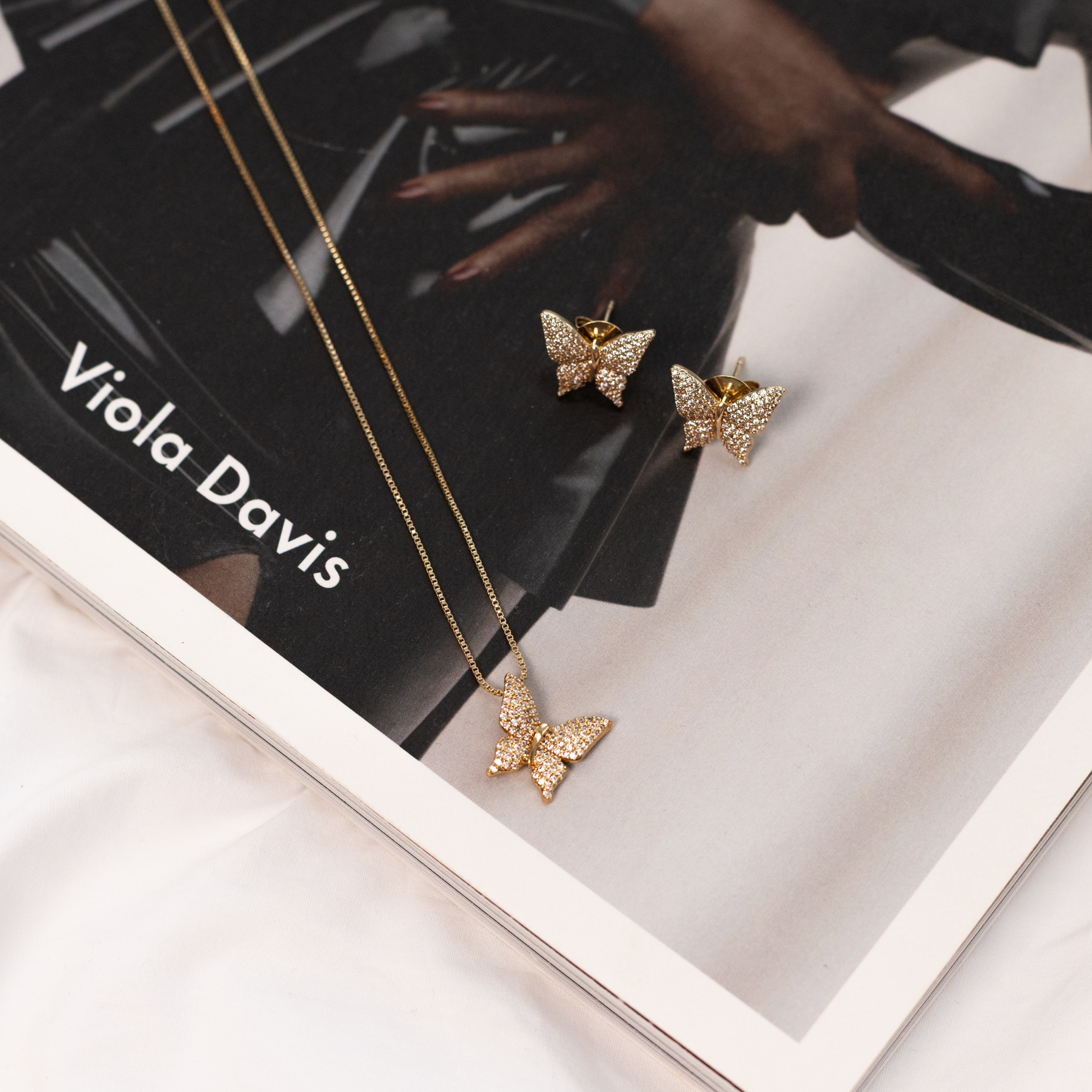 Conjunto Colar e Brincos Borboleta Cravejada com Micro Zircônias