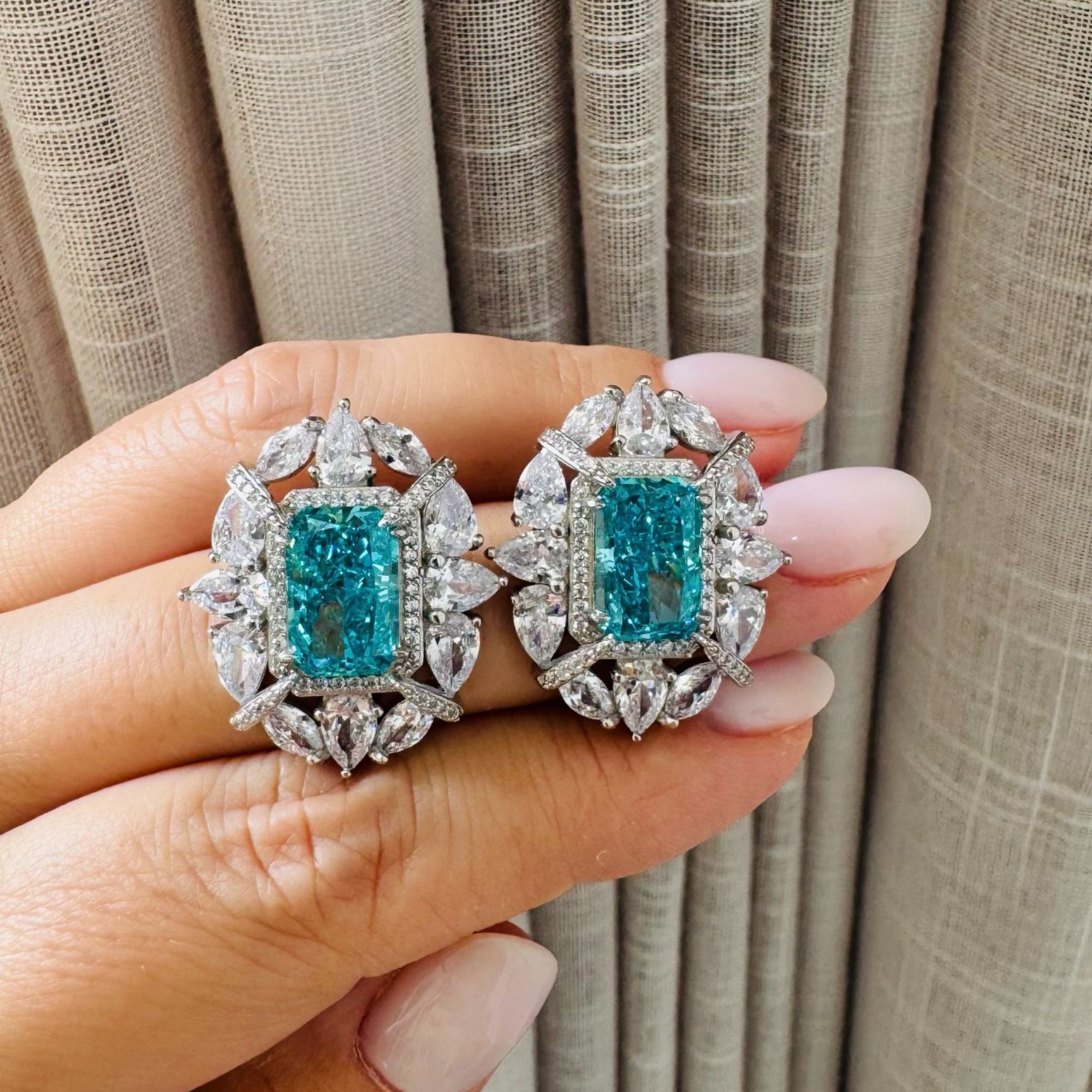 Brincos de Prata 925 com Diamante Carbono Azul
