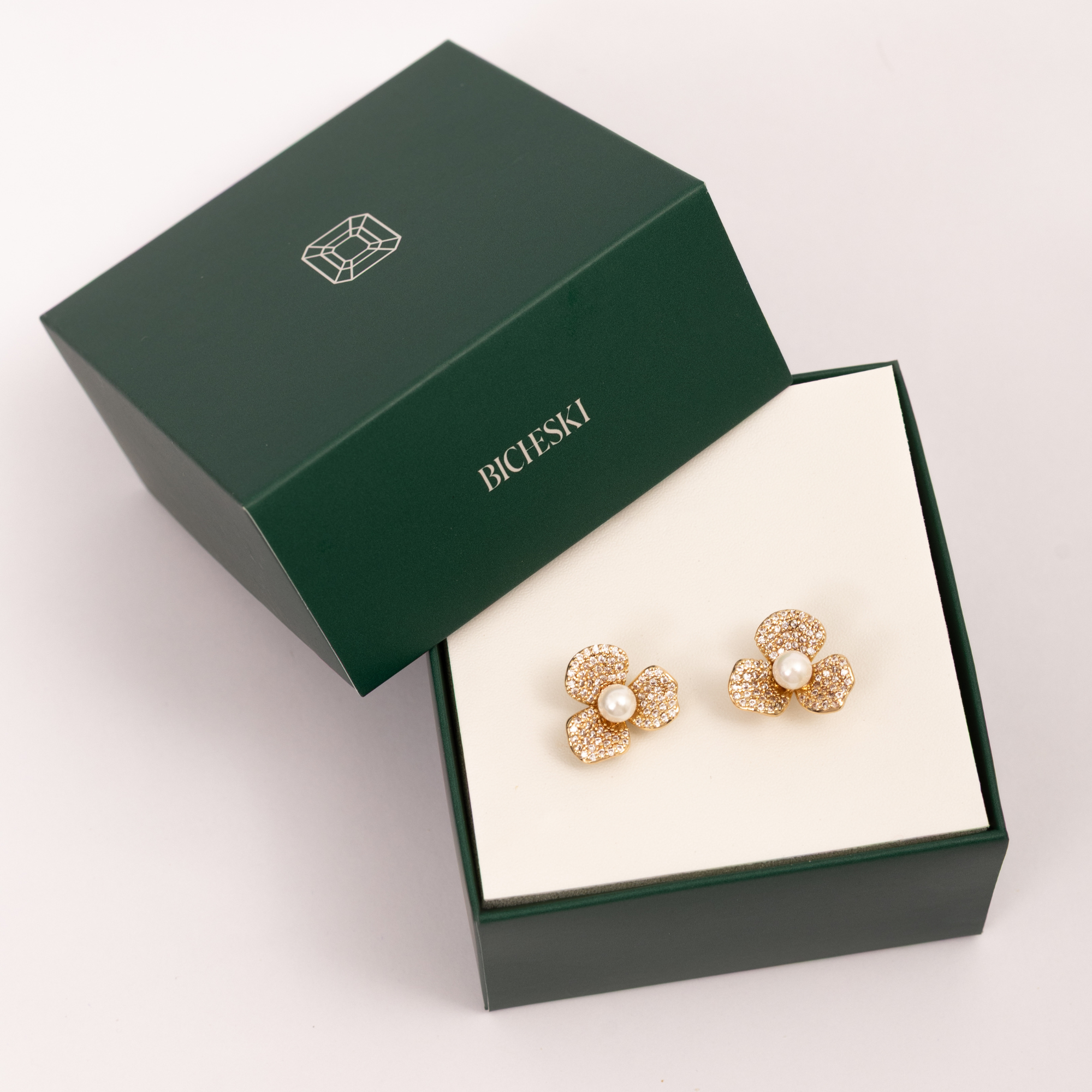 Brincos Flor com Pérola e Micro Zircônias