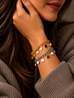 Pulseira Dourada com Pingentes Quadrados