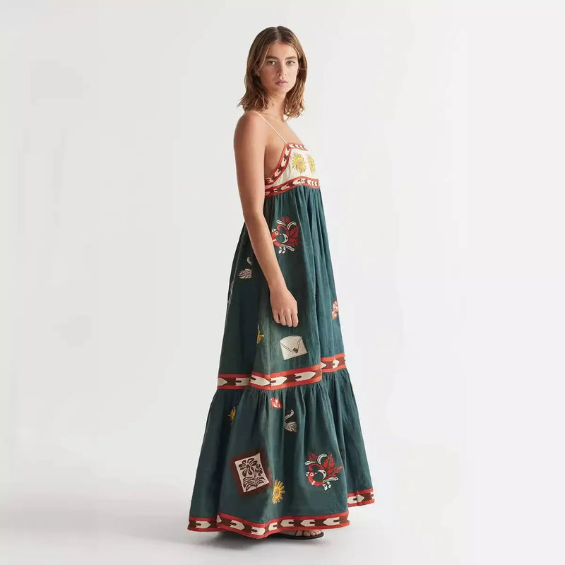 Vestido Bordado Com Alça Para o Verão