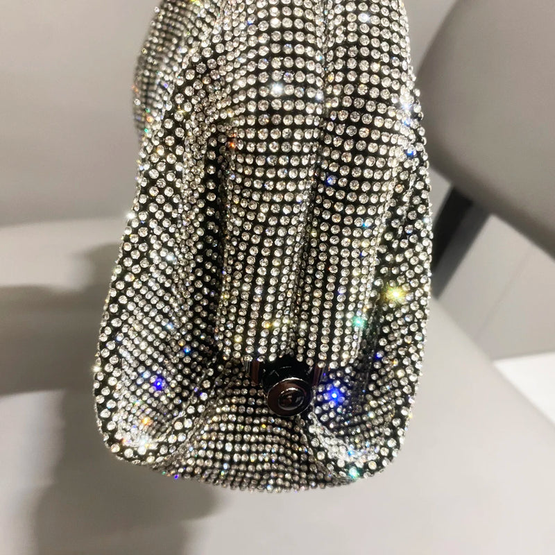 Bolsa Para Festa Com Brilhos e  Alça  Em Corrente Alongada