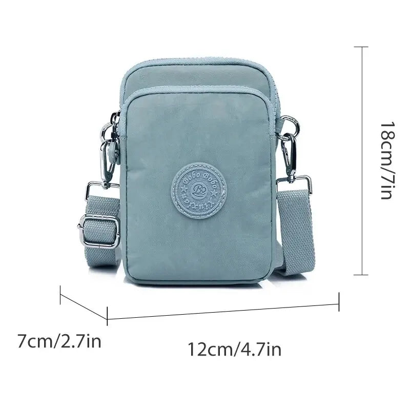Bolsa Pequena Com Alça Transversal Em Nylon
