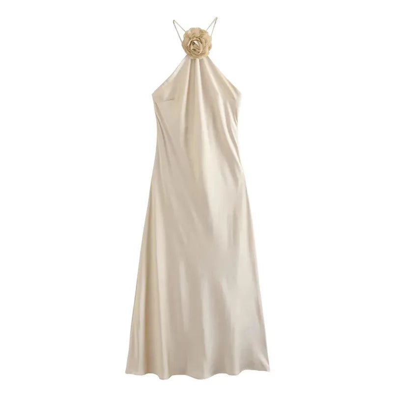 Vestido de Cetim com Detalhe de Flor na Gola