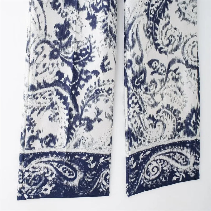 Conjunto Meia Estação em Cetim – Calça e Camisa Estilo Pijama