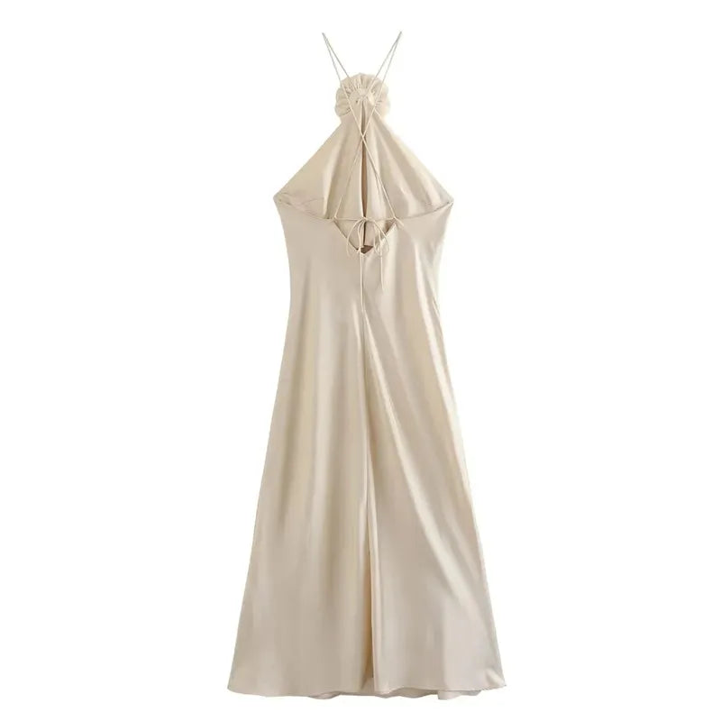 Vestido de Cetim com Detalhe de Flor na Gola