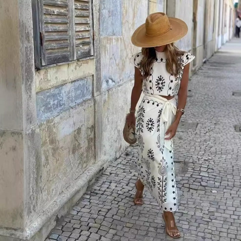 Conjunto Feminino Camisa e Saia Estampada