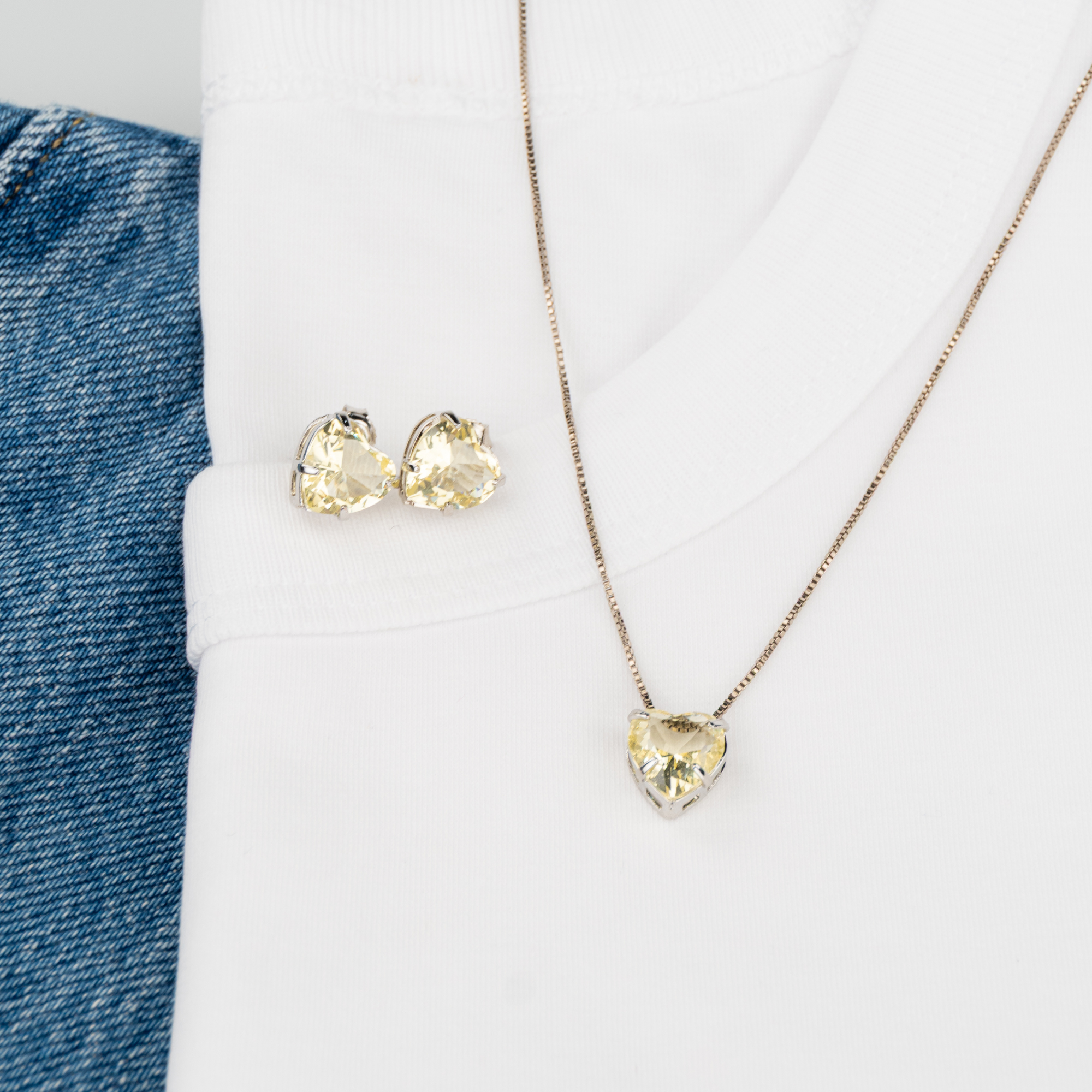 Conjunto Coração Amarelo Brilhante